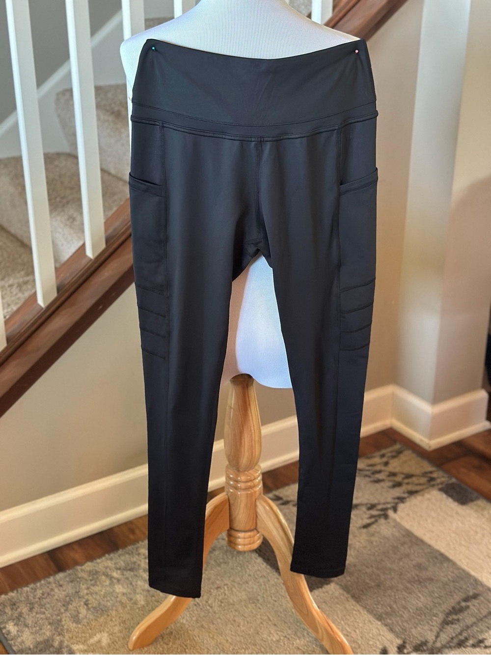 Black High-Waist Pocket Leggings - M1020